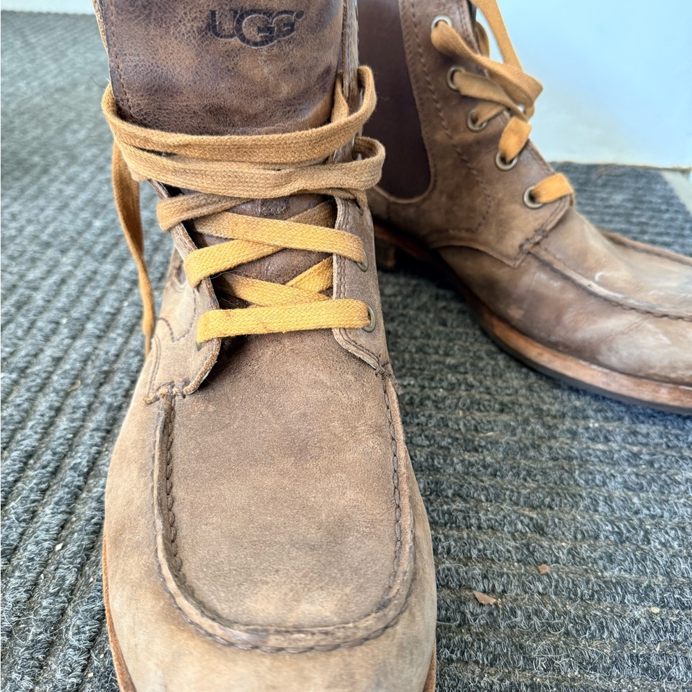 UGG Men's Brown & Black Boots Size 13